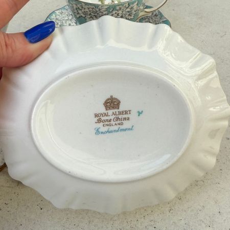 Блюдо розетка Royal Albert Enchantment 15 см Англия