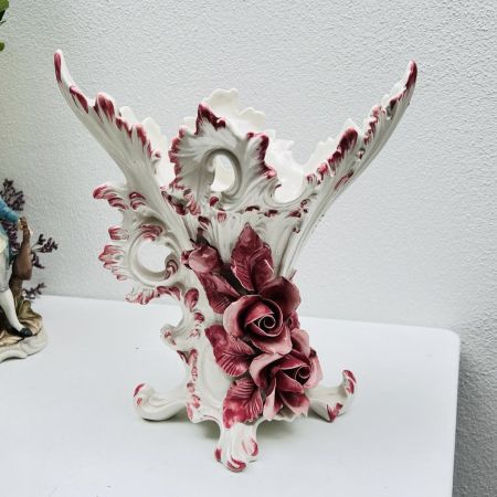Ваза Capodimonte 27 см V. Bassano Италия лепестки
