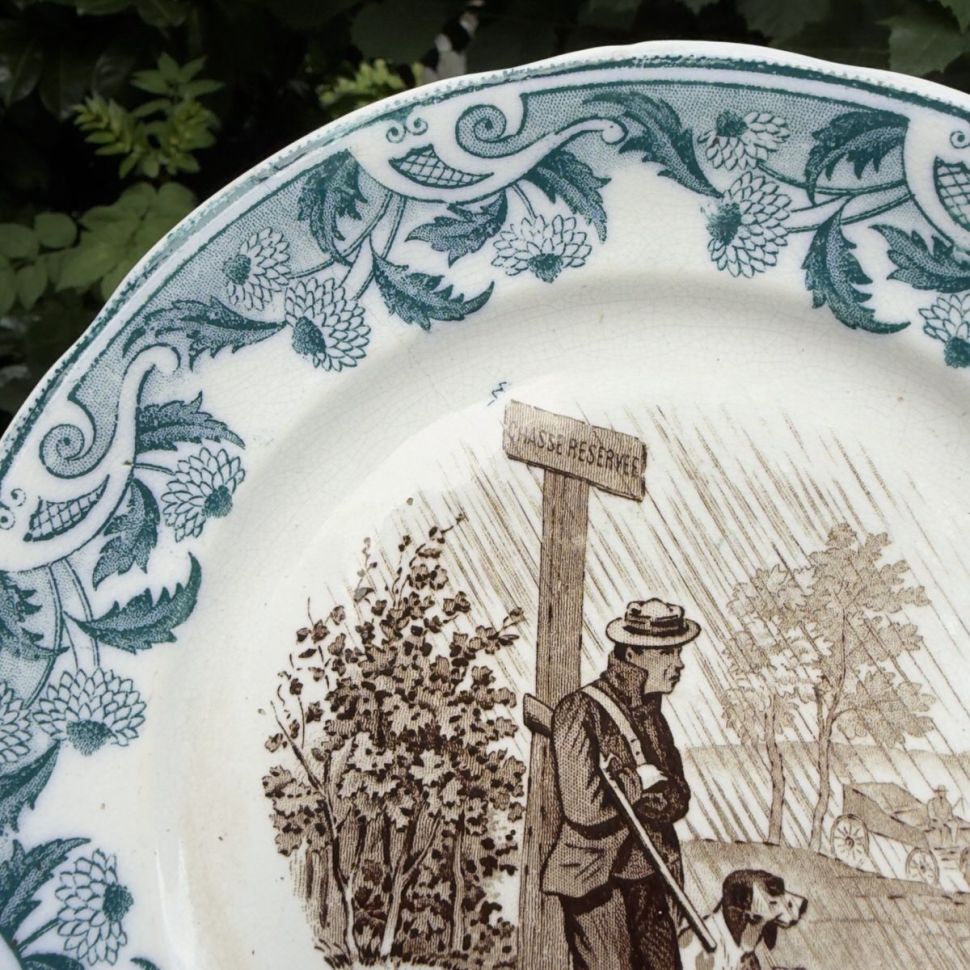 Тарелка Sarreguemines Охота 20 см Франция изьян