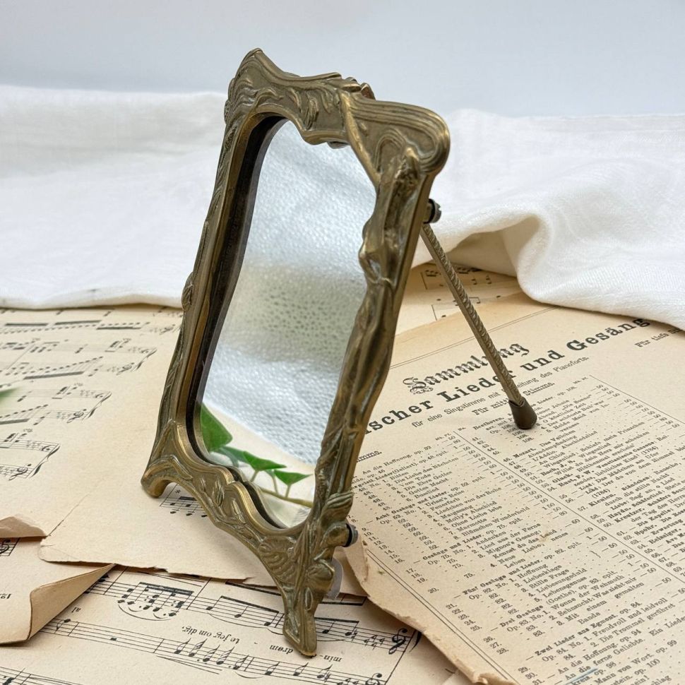 Зеркало настольное Арнуво 19х14 см латунь