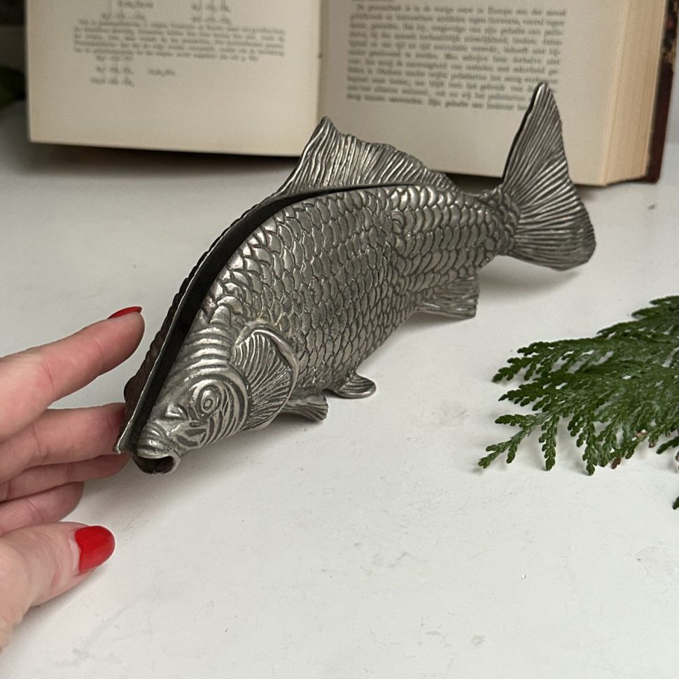 Подставка под салфетки Рыба 23 см мельхиор