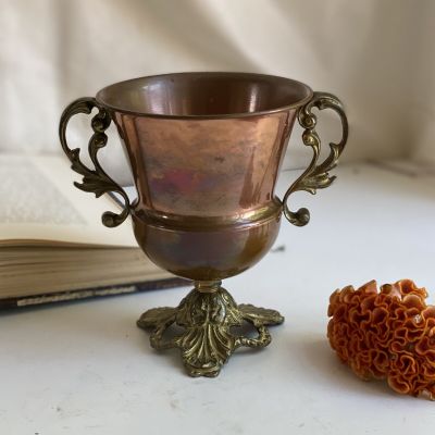 Ваза медь с латунными ручками и ножкой 15 см медь