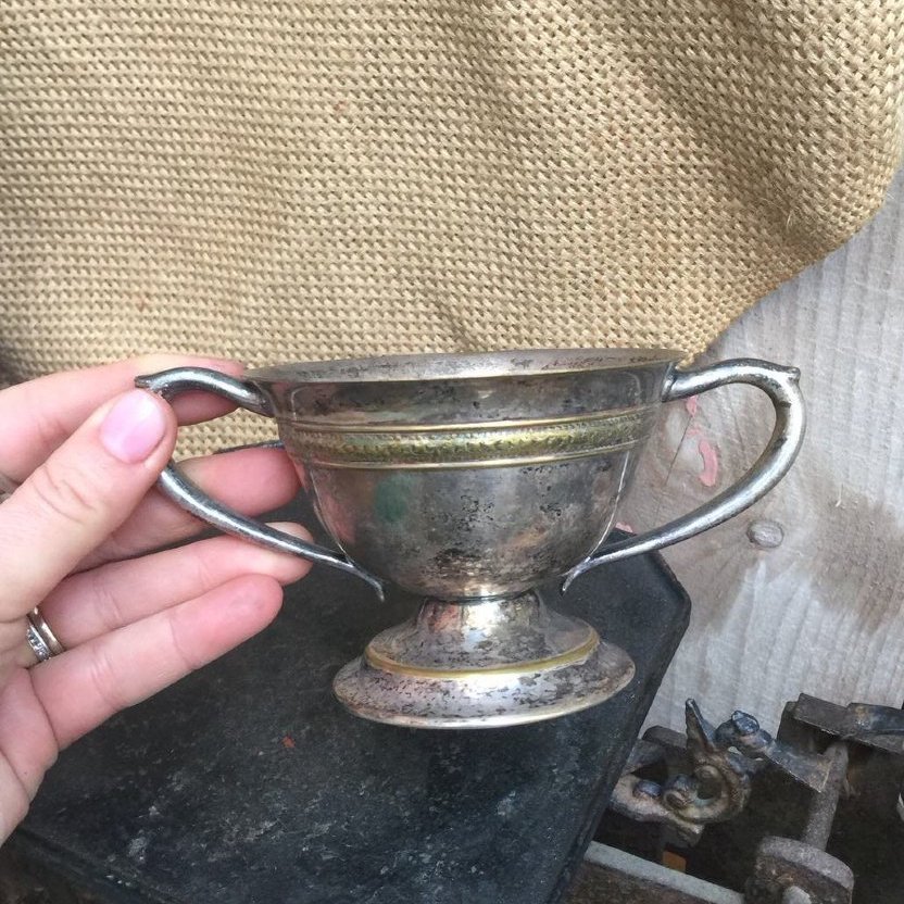 Сахарница мельхиор с проступающей латунью, патина