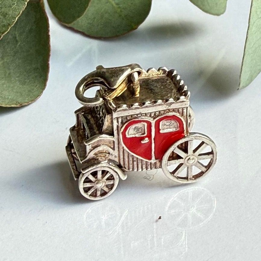 Подвеска шарм Thomas Sabo Карета 2 см 925