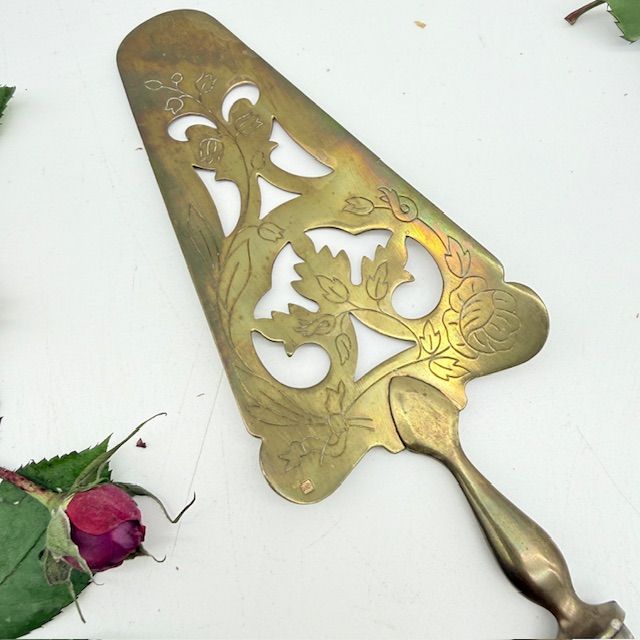 Лопатка для десерта 26 см латунь мельхиор Франция