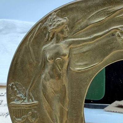 Зеркало настольное Арнуво 16 см латунь