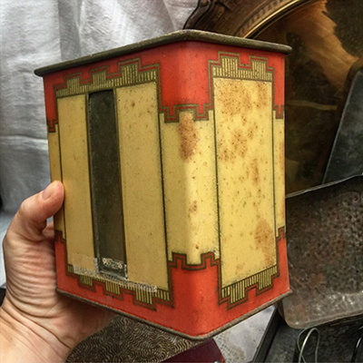 Банка жестяная со стеклом 