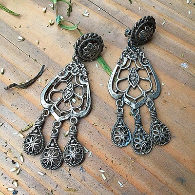 Клипсы с массивными подвесками