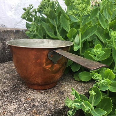 Ковш медный глубокий с длинной ручкой