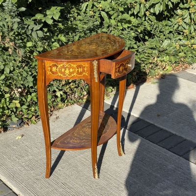 Стол консоль в дворцовом стиле  65х73 см дерево маркетри