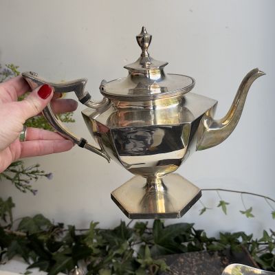 Набор кофейник сахарница молочник DERBY SILVER CO мельхиор серебрение