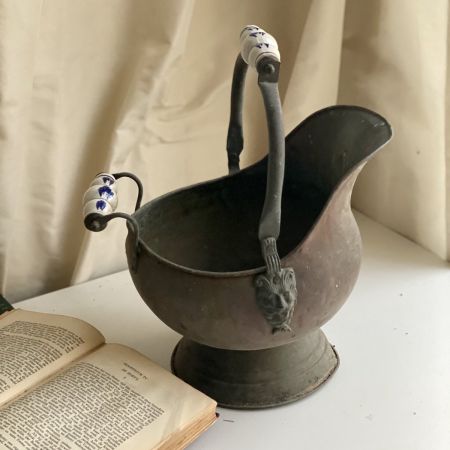 Зольник со львами темный старый, с керамическими ручками, медь и латунь 