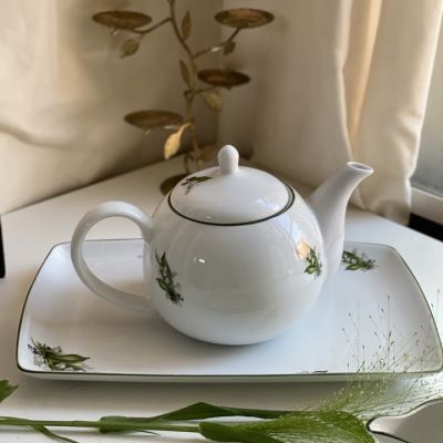 Блюдо поднос 33 см Ландыши фарфор (трещина)
