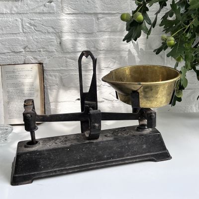 Весы чугунные с латунной чашей 34 см