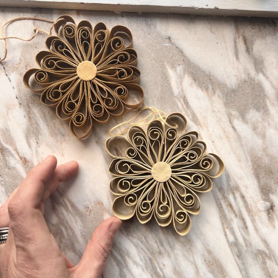 Подвес новогодний светлый 10 см бумага