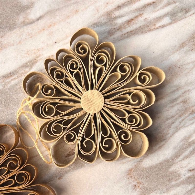 Подвес новогодний светлый 10 см бумага