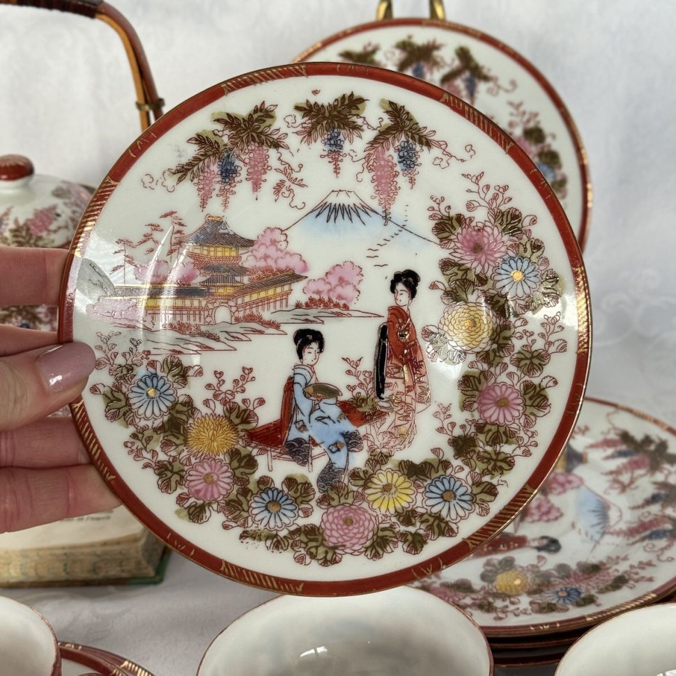 Тарелка Гейши в парке 16 см фарфор Япония        