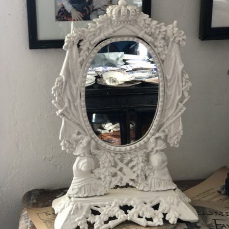 Зеркало настольное Белое старинное металл
