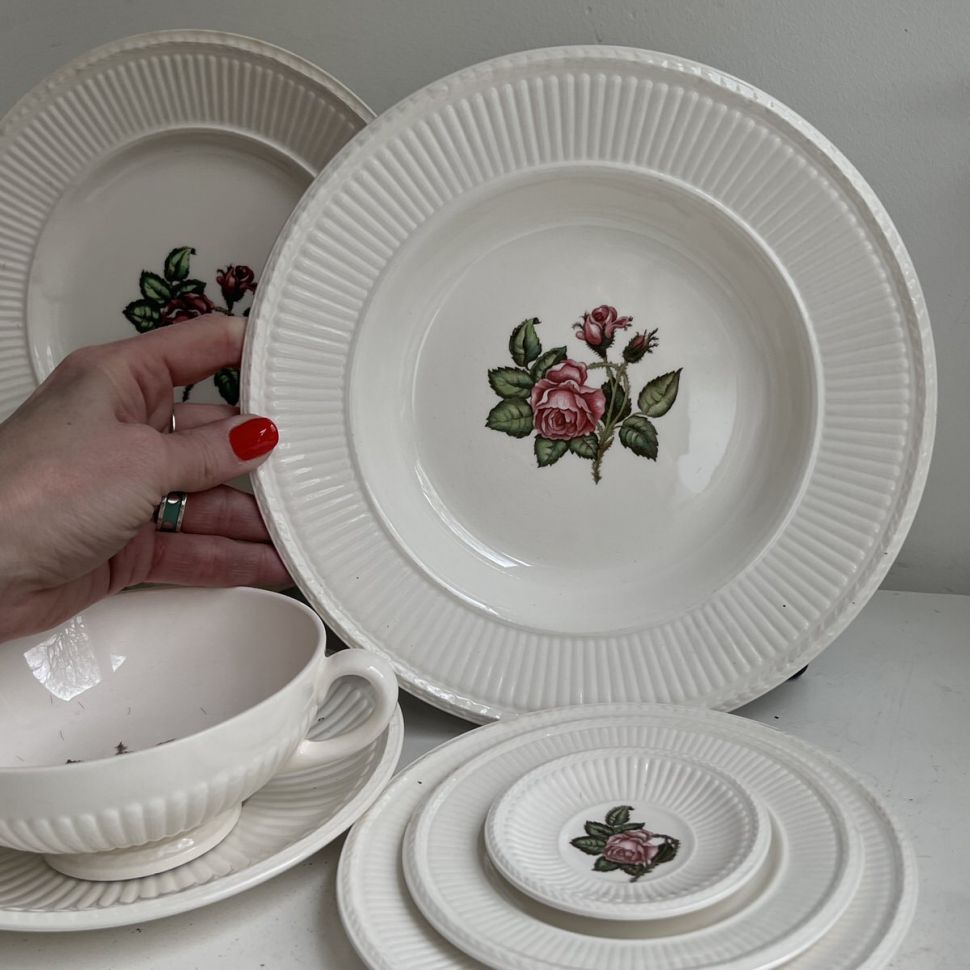 Тарелка глубокая Wedgwood Moss Rose 23 см Англия