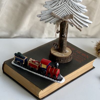 Статуэтка новогодний паровозик пластик