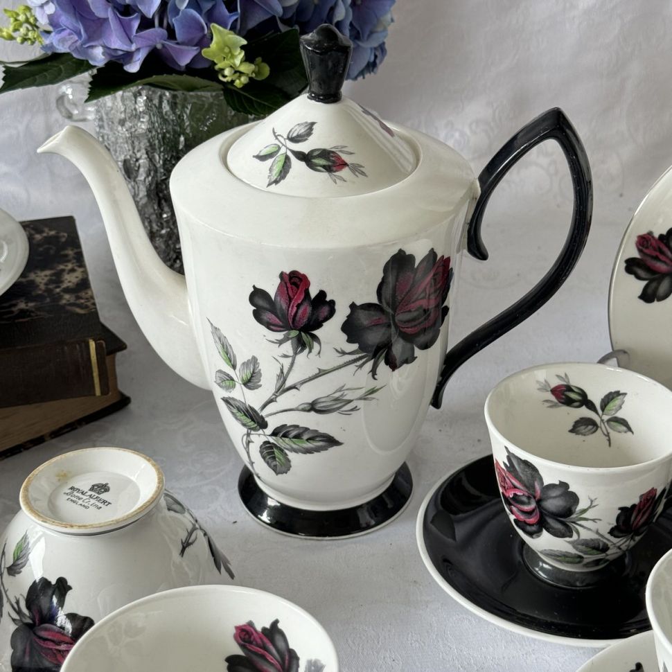 Кофейник Royal Albert Masquerade 1950-1960 гг 0,8 л Англия