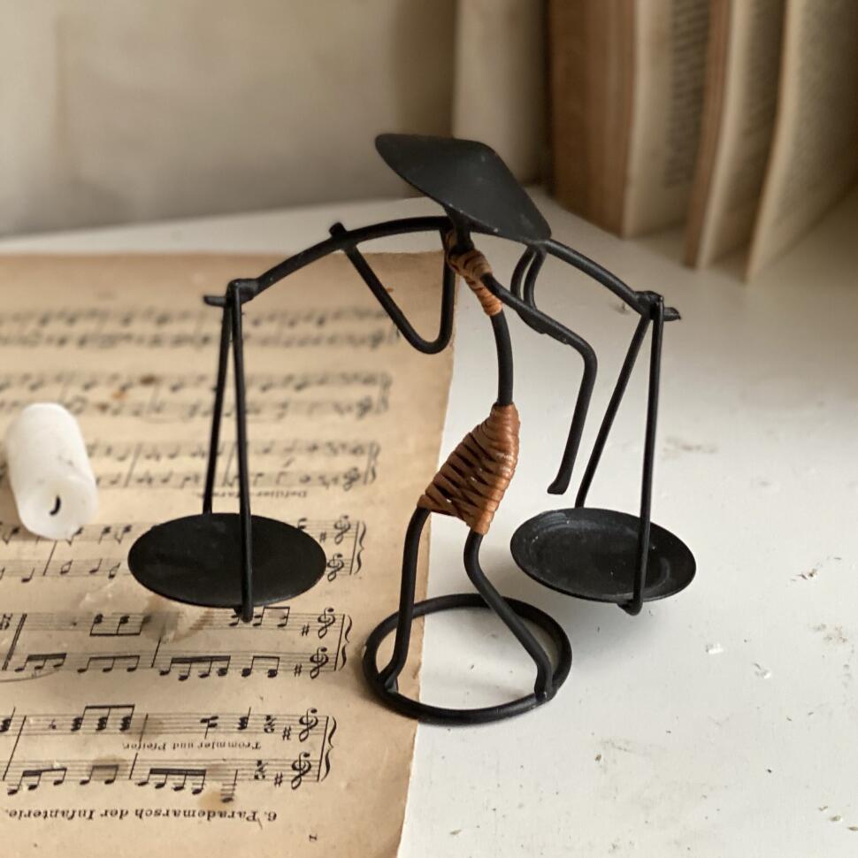 Подсвечник статуэтка 15 см Вьетнамка чугун