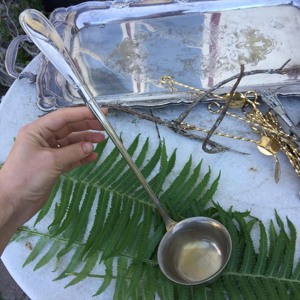 Половник большой с изогнутой ручкой