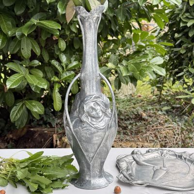 Ваза Арнуво Девушки 43 см олово  