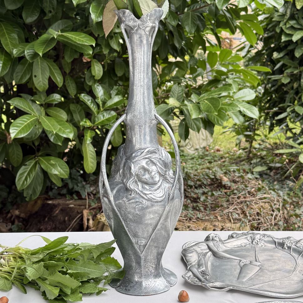 Ваза Арнуво Девушки 43 см олово  