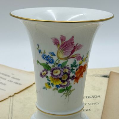 Ваза Meissen 17 см Мейсенский букет 1973 г Германия ручная роспись белая