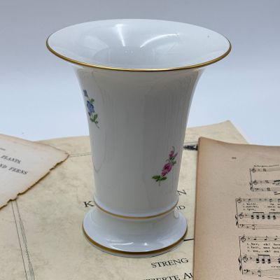 Ваза Meissen 17 см Мейсенский букет 1973 г Германия ручная роспись белая