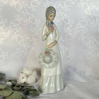 Статуэтка Девушка со шляпкой Porceval Villamarchante Valencia 24 см Испания 