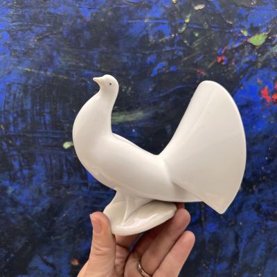 Статуэтка Nao by Lladro Голубь 12 см фарфор Испания