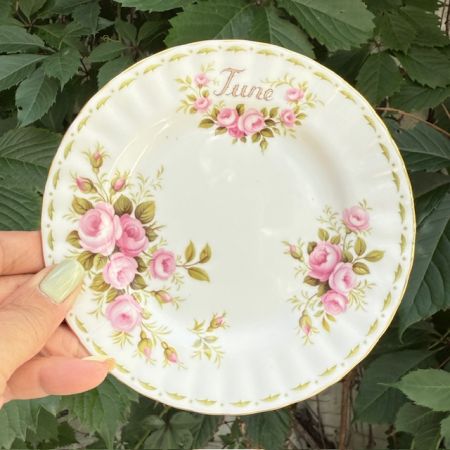 Тарелка Royal Albert 12 месяцев Июнь 16 см Англия