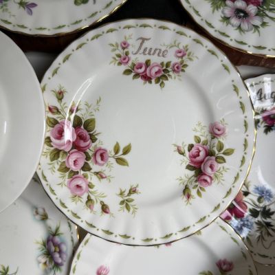 Тарелка Royal Albert 12 месяцев Июнь 16 см Англия