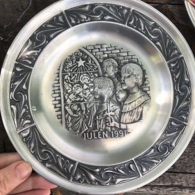 Тарелка 19 см с подвесом олово Design Astry Holthe 1991 г.