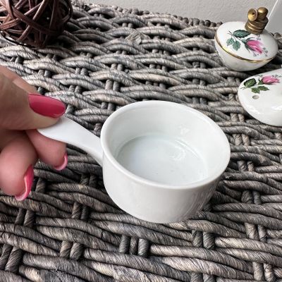 Соусник с ручкой кокотница мини Kaiser 30 мл фарфор Германия