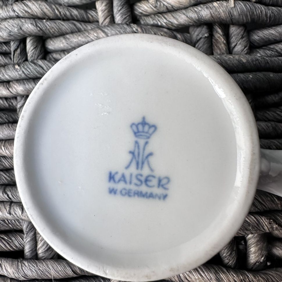 Соусник с ручкой кокотница мини Kaiser 30 мл фарфор Германия