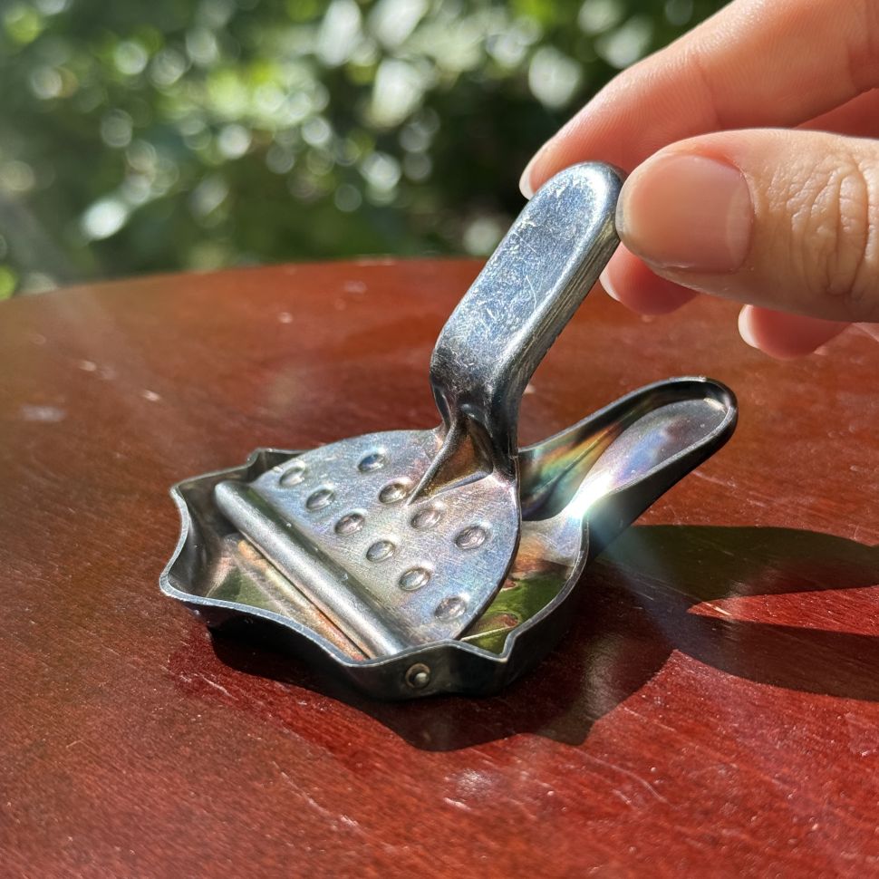 Соковыжималка сквизер для лимона мельхиор патина