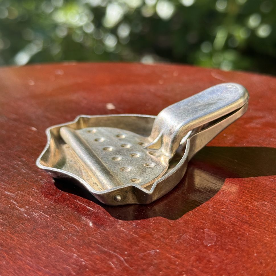 Соковыжималка сквизер для лимона мельхиор патина