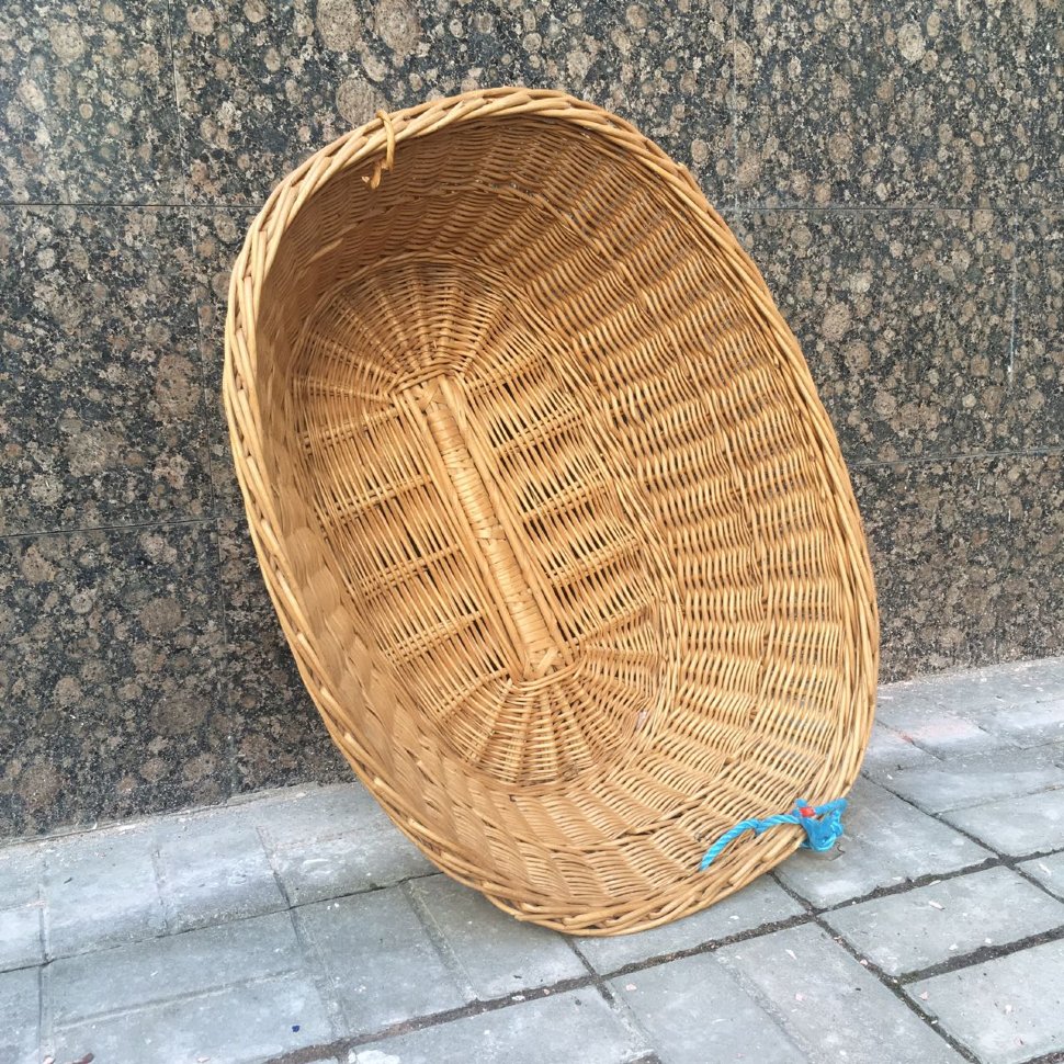 Корзина большая плетеная для белья