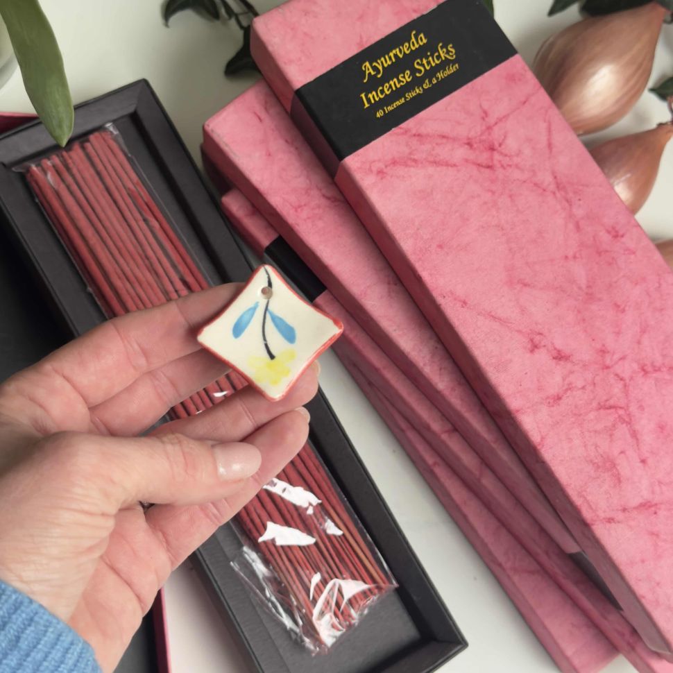 Набор благовоний Ayurveda 40 ароматических палочек на подставке