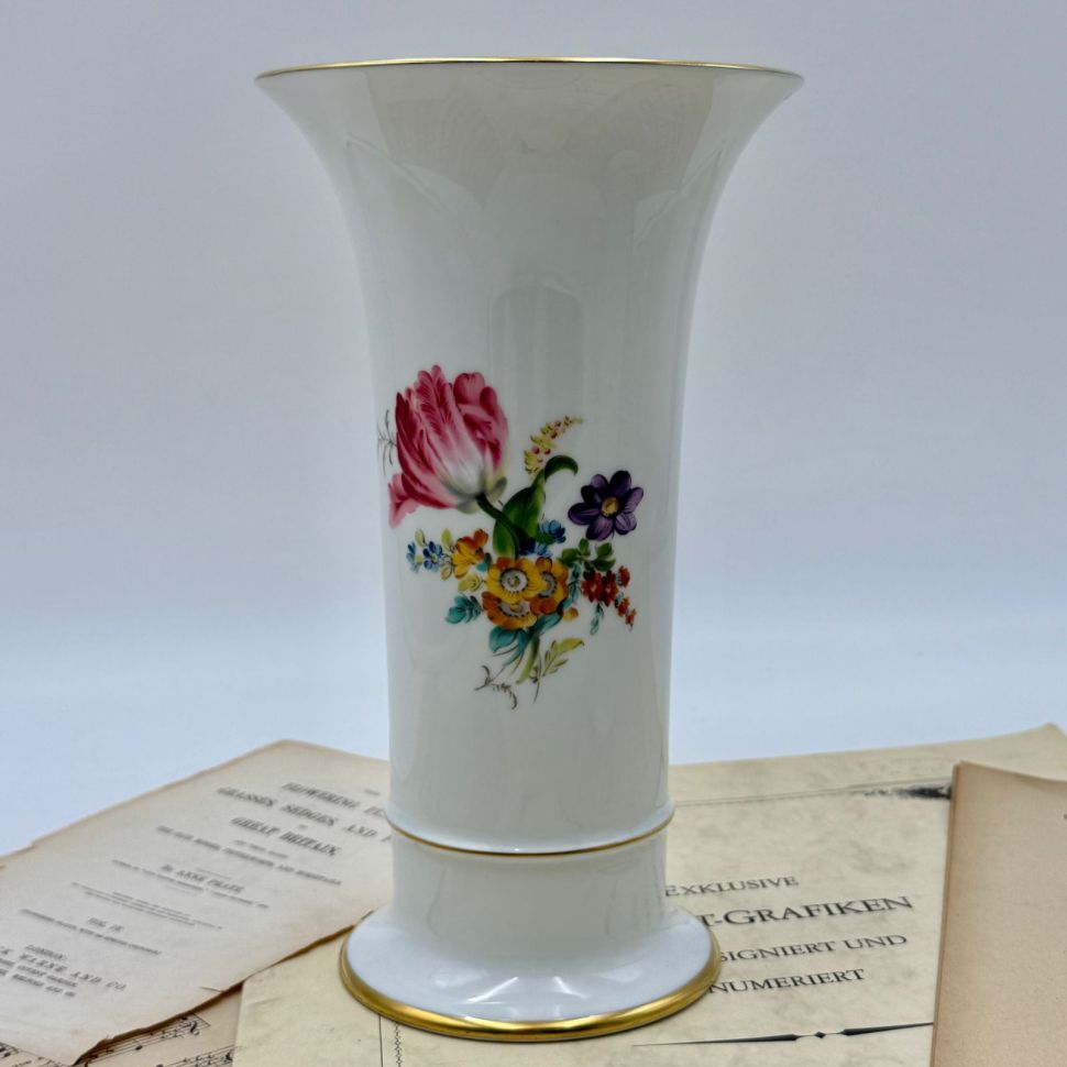 Ваза Kaiser 25 см Мейсенский букет 1970 гг Германия белая