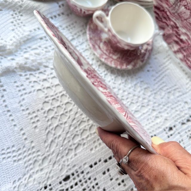 Тарелка глубокая Myott The Hunter красная 23 см Англия