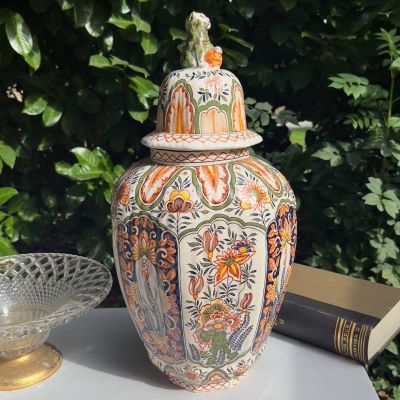 Ваза с крышкой чайница 52 см 17 век полихром