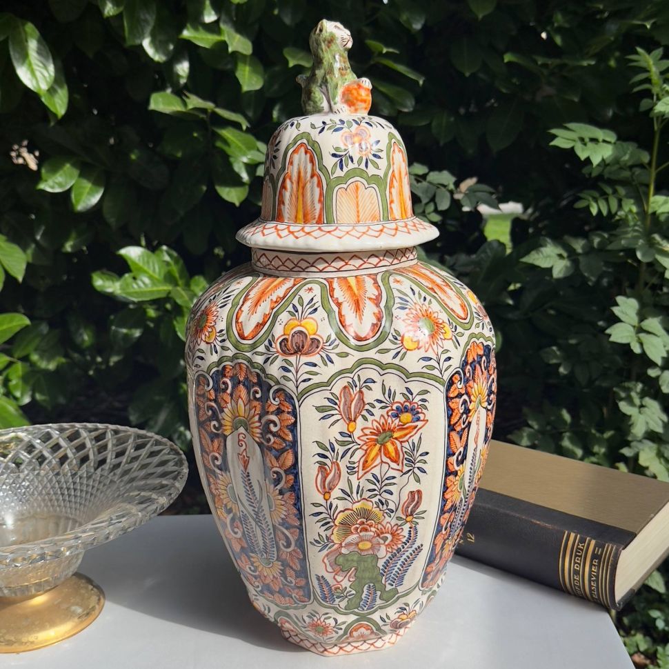 Ваза с крышкой чайница 52 см 17 век полихром