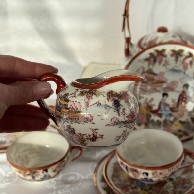 Молочник Гейши в саду у Фудзиямы 180 мл фарфор Япония        