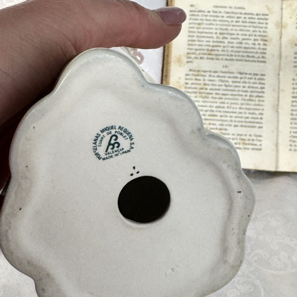 Статуэтка Девушка с розами Porcelanas Miguel Requena 25 см Испания  