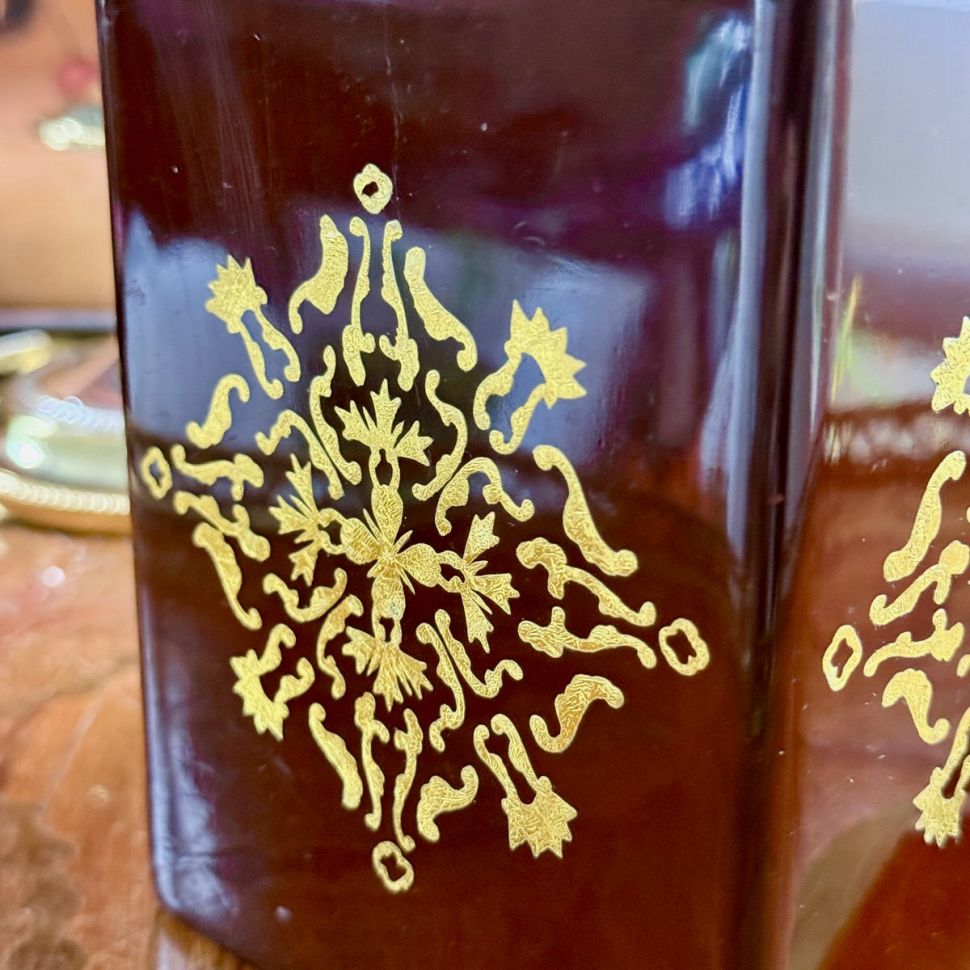 Банка чайница шкатулка 15 см дерево красный лак