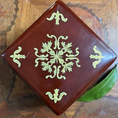 Банка чайница шкатулка 15 см дерево красный лак